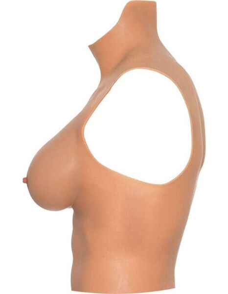 Alter Ego Wearable Breasts High-Neck fra Hidden Desire, en silikonetop med indbyggede bryster og høj hals