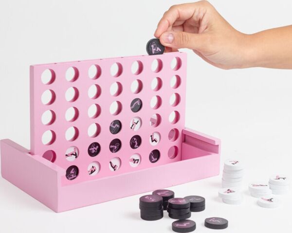 Erotisk spil i træ, Secret Play Play4Sex, med aftageligt bræt og hvide og sorte brikker